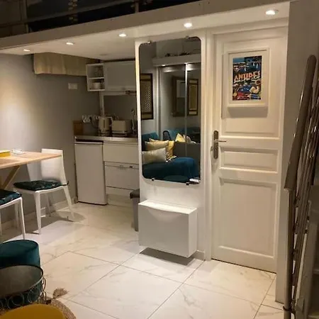 A03 Studio Mezzanine Viel Centre Apartment